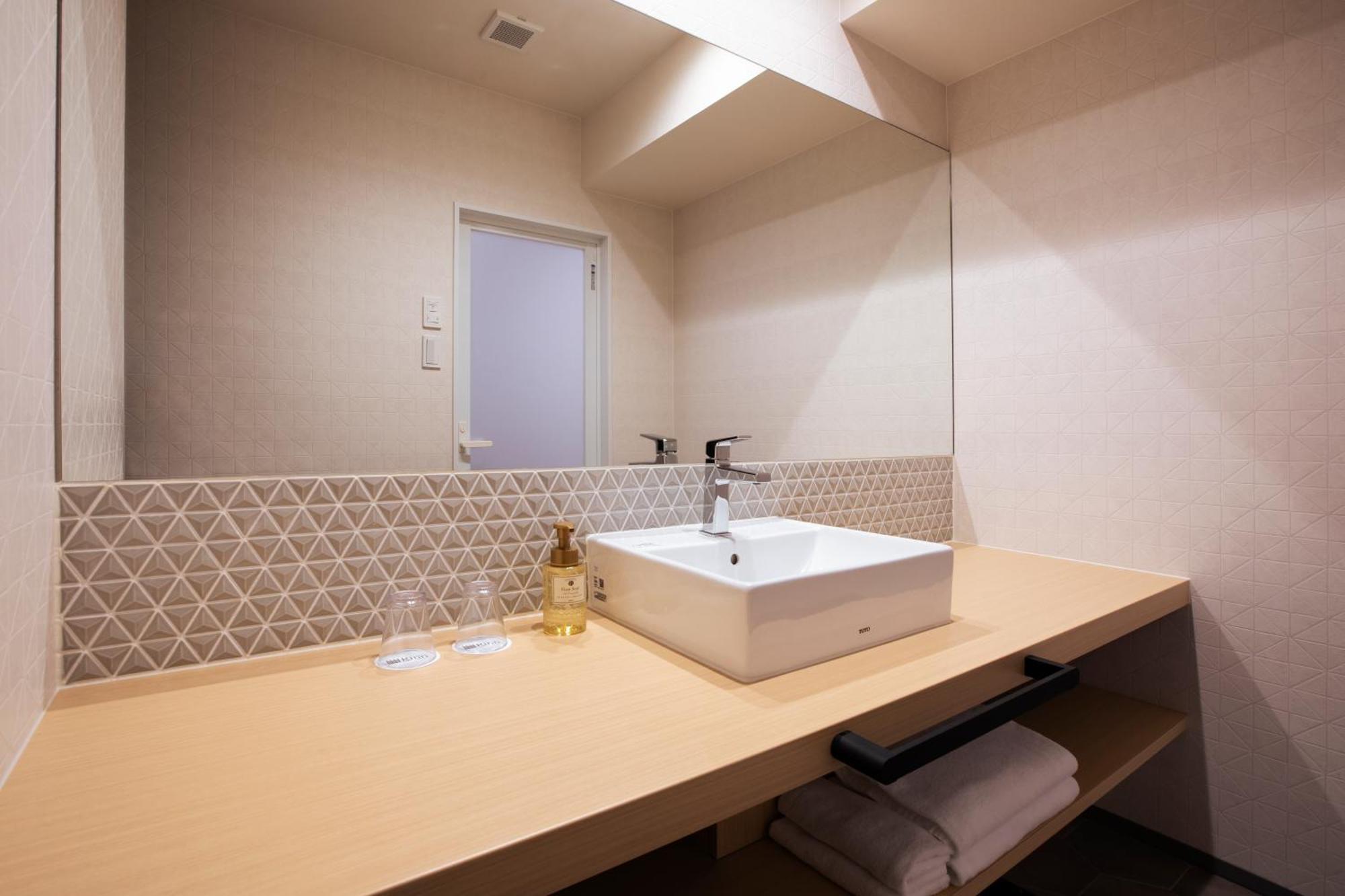 Rinn Horikawa Gojo Quioto Quarto foto